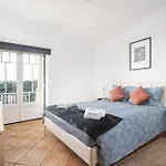 Host Wise - Wonderful Flats With Pool Apartman