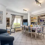 Apartmán Host Wise - Wonderful Flats With Pool