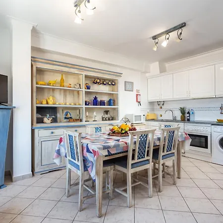 Host Wise - Wonderful Flats With Pool * Albufeira
