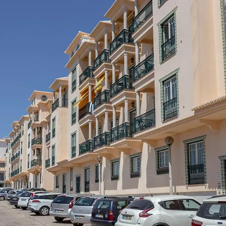 Host Wise - Wonderful Flats With Pool Apartment